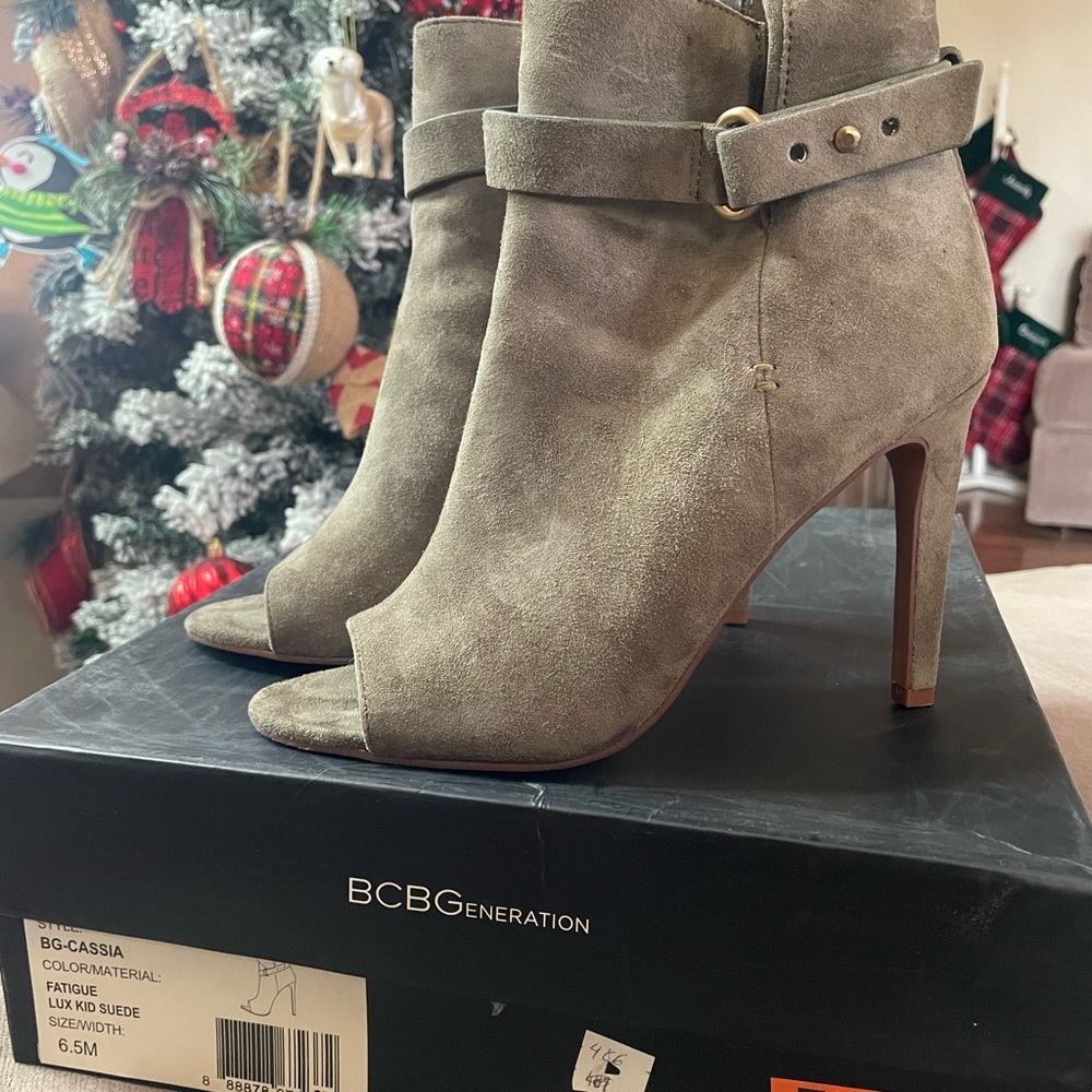 BCBGeneration Women's Suede Peep-Toe Booties - Olive green